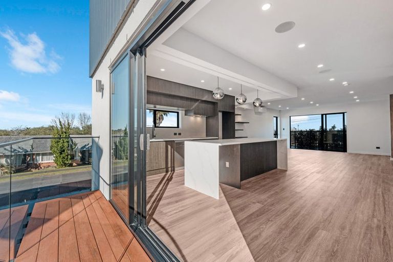 Photo of property in 8a Northboro Road, Hauraki, Auckland, 0622