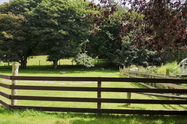 Photo of property in 20 Mckenzie Road, Livingstone, Oamaru, 9491