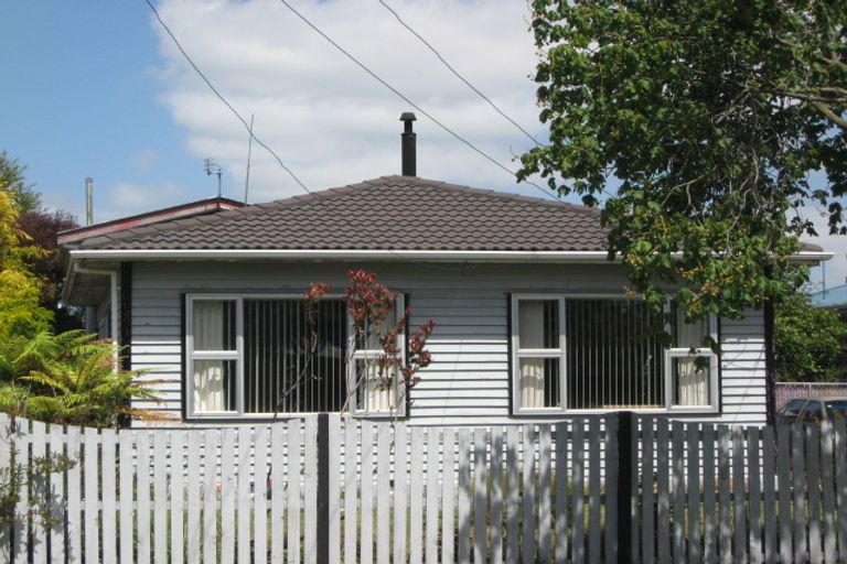 Photo of property in 11 Meadowville Avenue, Spreydon, Christchurch, 8024