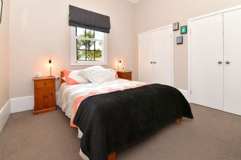 Photo of property in 114 Awaroa Road, Helensville, 0800
