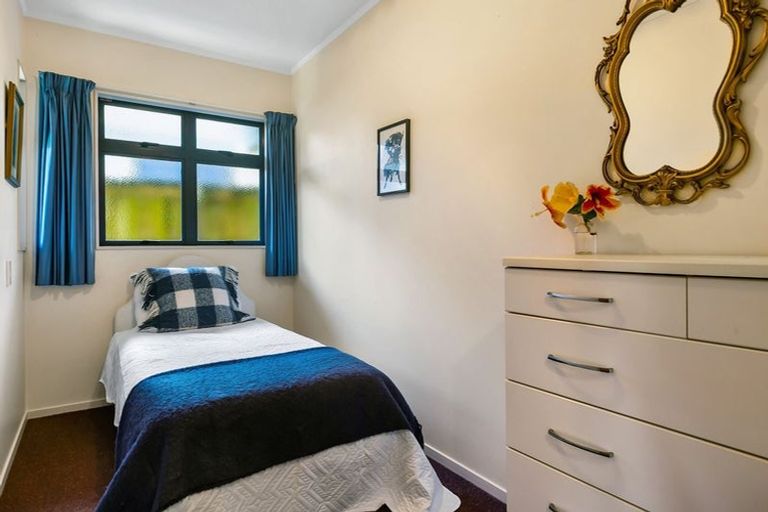 Photo of property in 5 Seaview Road, Cable Bay, 0420