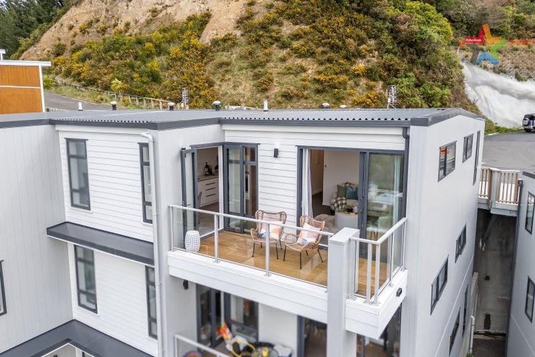 Photo of property in 69u6 Tiketike Way, Brooklyn, Wellington, 6021