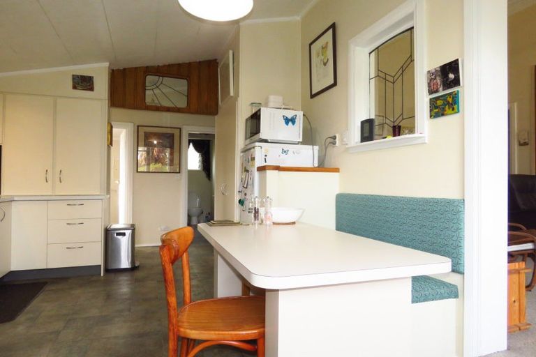 Photo of property in 47 Wakefield Street, Westport, 7825