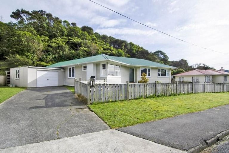 Photo of property in 18-20 Kowhai Street, Wainuiomata, Lower Hutt, 5014