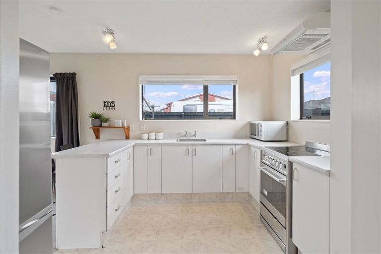 Photo of property in 44 Wilson Street, Islington, Christchurch, 8042
