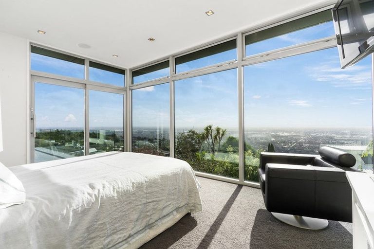 Photo of property in 9 Allom Lane, Cashmere, Christchurch, 8022