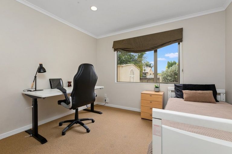 Photo of property in 2 Kildonan Place, Bethlehem, Tauranga, 3110