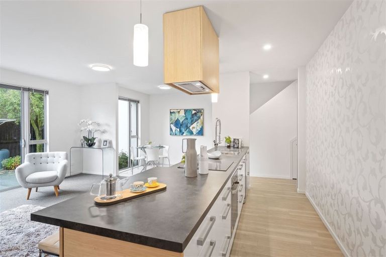 Photo of property in 2/670 Ferry Road, Woolston, Christchurch, 8023