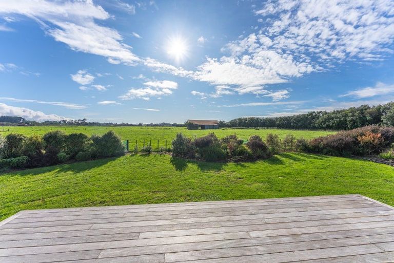 Photo of property in 128 Rangiuru Road, Otaki Beach, Otaki, 5512