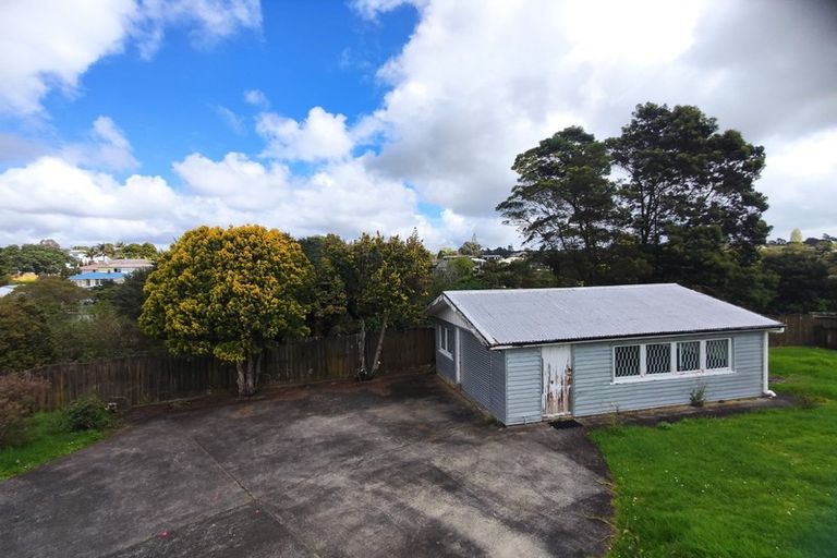 Photo of property in 17 Matipo Road, Te Atatu Peninsula, Auckland, 0610