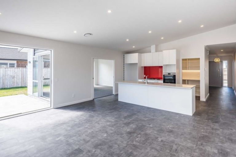 Photo of property in 22 Hudson Place, Paraparaumu, 5032