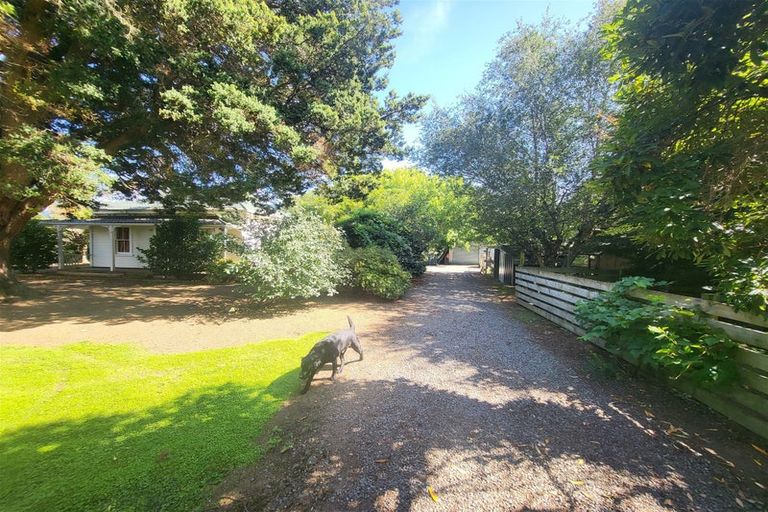 Photo of property in 71 Railway Road, Dalefield, Carterton, 5791
