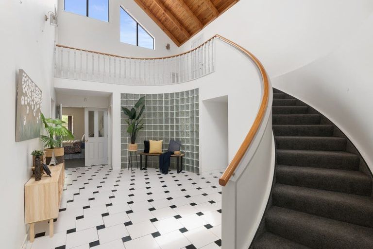 Photo of property in 17 Easton Way, Levin, 5510