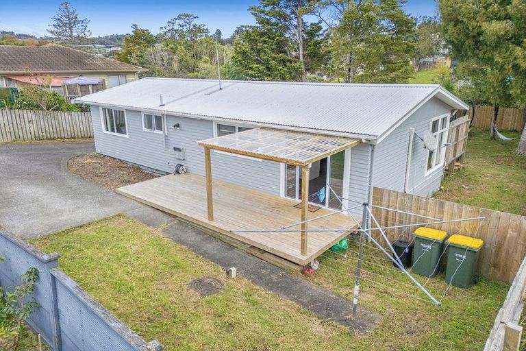 Photo of property in 73b Awaroa Road, Helensville, 0800