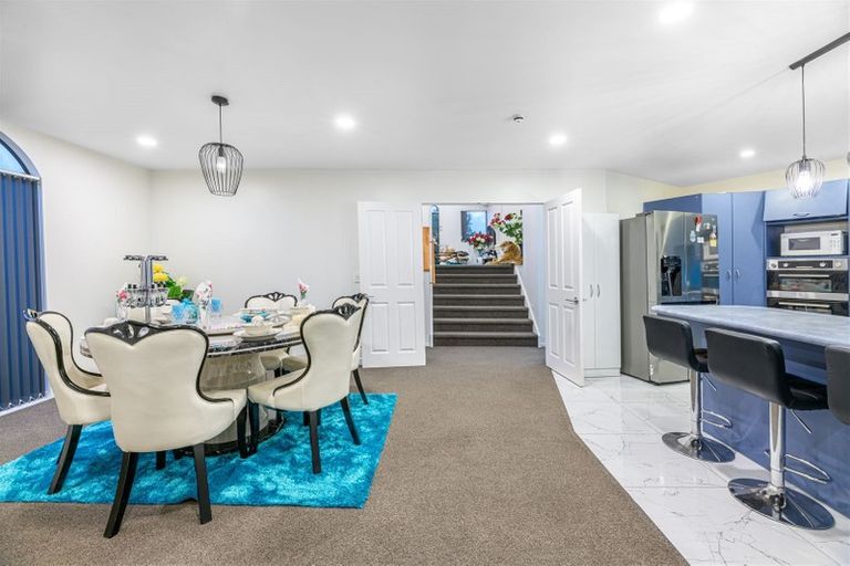 Photo of property in 10 San Pablo Way, Henderson, Auckland, 0612