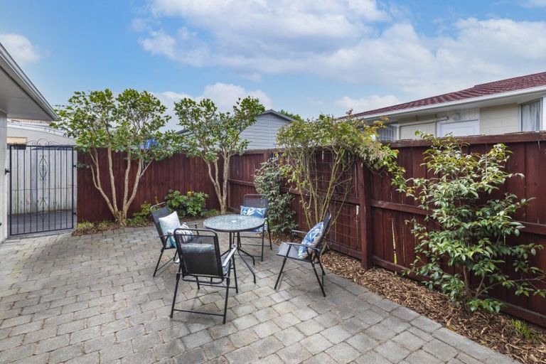 Photo of property in 1/5 Coles Place, St Albans, Christchurch, 8014