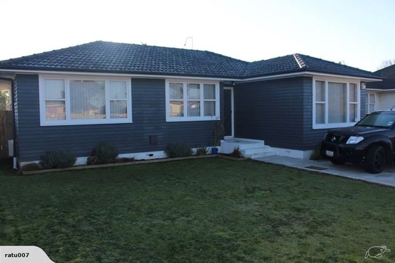 Photo of property in 29 Lavinia Crescent, Mangere East, Auckland, 2024