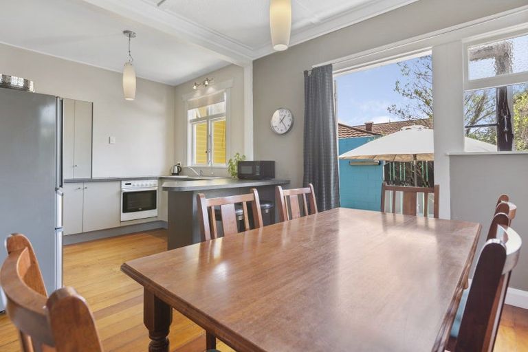 Photo of property in 96 Tukapa Street, Westown, New Plymouth, 4310