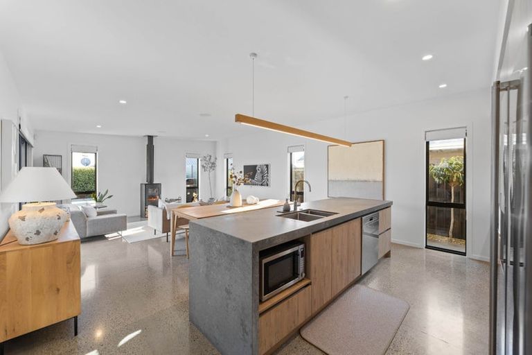 Photo of property in 4b Harakeke Drive, Wharewaka, Taupo, 3330