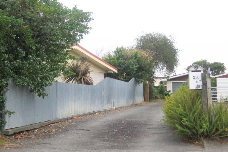 Photo of property in 2a Gebbie Road, Taradale, Napier, 4112