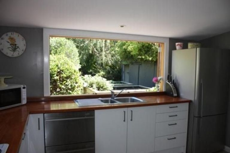 Photo of property in 48 Jellicoe Street, Greytown, 5712