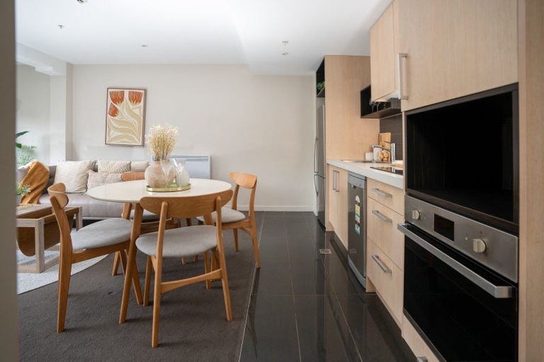 Photo of property in Nouvo Apartments, 21u4i Rugby Street, Mount Cook, Wellington, 6021