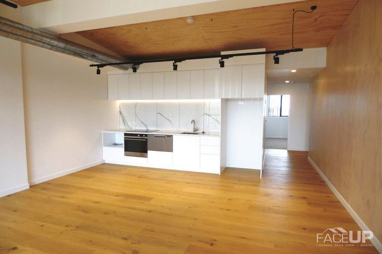 Photo of property in 12/169 Hobsonville Point Road, Hobsonville, Auckland, 0616