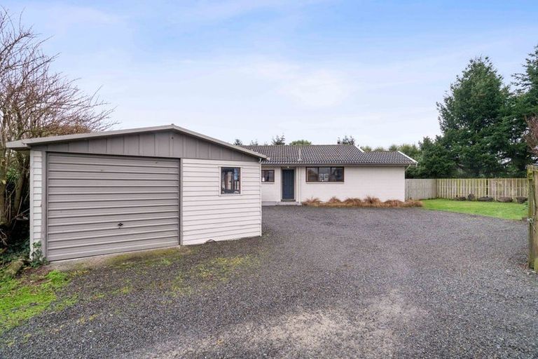 Photo of property in 16 Torlesse Crescent, Darfield, 7510