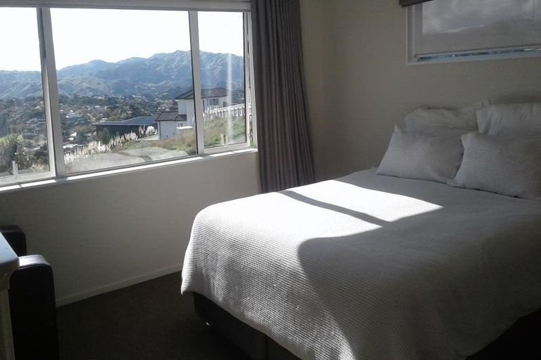 Photo of property in 7a Madeira Close, Whitby, Porirua, 5024