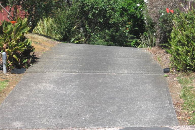 Photo of property in 1/66 Glamorgan Drive, Torbay, Auckland, 0630