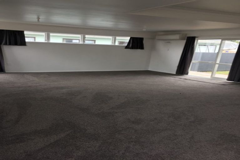 Photo of property in 16 Milson Line, Roslyn, Palmerston North, 4414