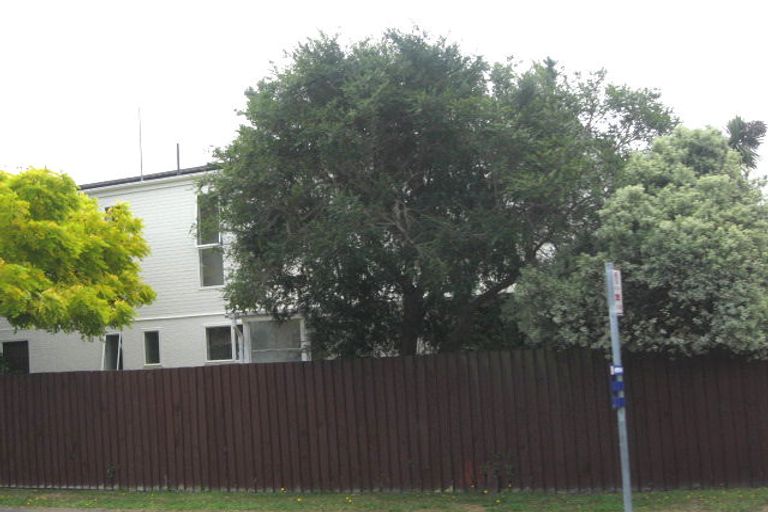 Photo of property in 1/97 Weston Road, St Albans, Christchurch, 8052