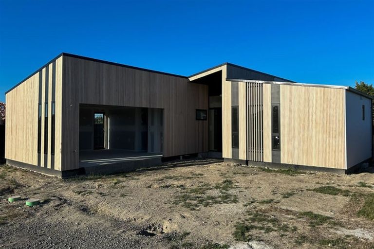 Photo of property in 37 Hotere Street, Rangiora, 7400