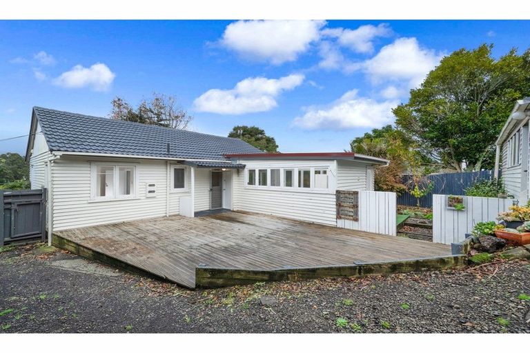Photo of property in 5 Northfield Road, Waitakere, Auckland, 0816