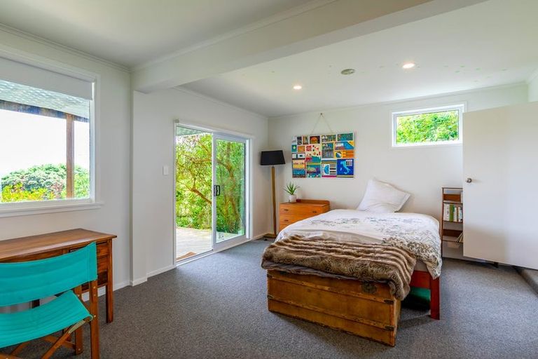 Photo of property in 40 Gill Avenue, Te Atatu Peninsula, Auckland, 0610