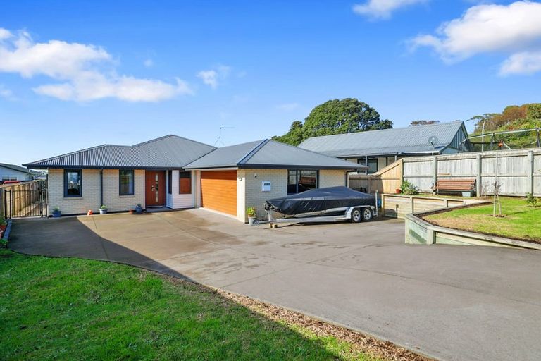 Photo of property in 4 Ellesmere Avenue, Bell Block, New Plymouth, 4312