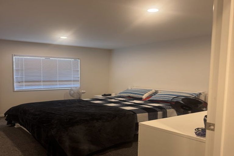 Photo of property in 11 Artistry Lane, Papakura, 2110