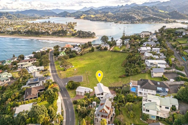 Photo of property in 218 Paku Drive, Tairua, 3508