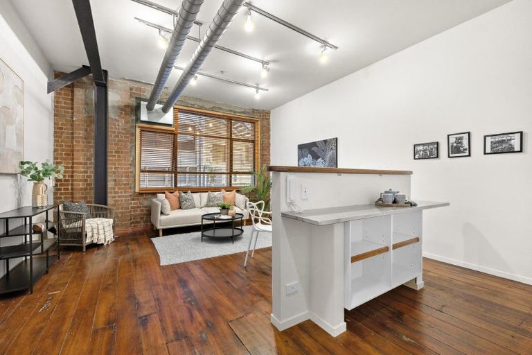 Photo of property in Hannahs Warehouse, 18/13 Leeds Street, Te Aro, Wellington, 6011