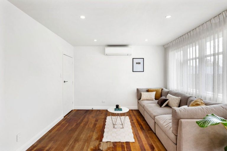 Photo of property in 716 Grove Road, Mayfair, Hastings, 4122