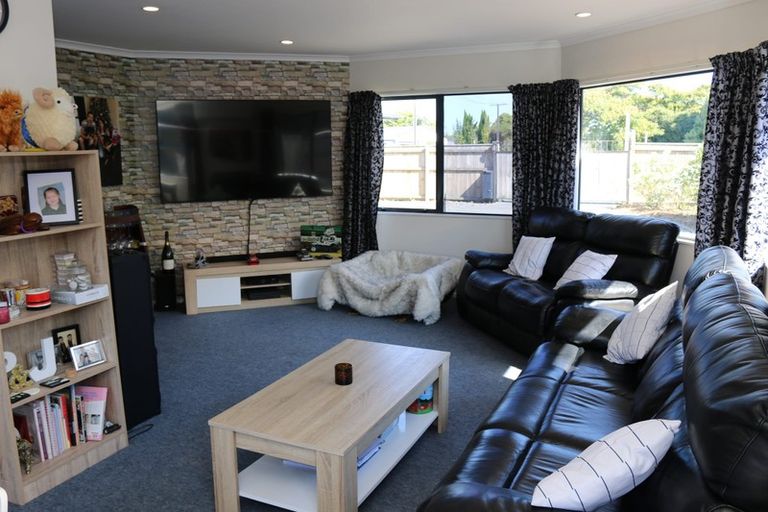Photo of property in 35 Sherwill Street, Feilding, 4702