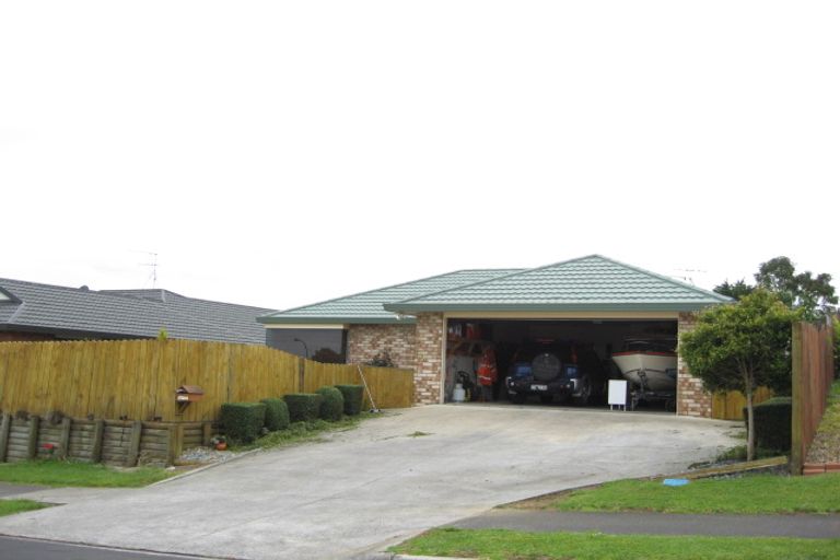 Photo of property in 1 Matatea Avenue, Pukekohe, 2120