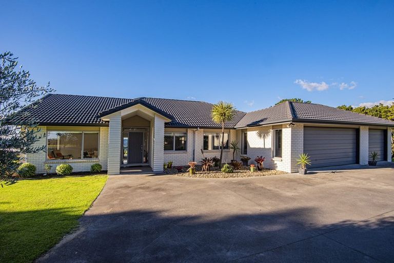 Photo of property in 85 Jounneaux Road, Te Kamo, Kamo, 0185