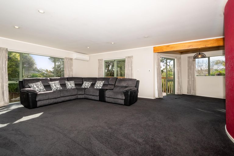 Photo of property in 29 Jubaea Place, Henderson, Auckland, 0610