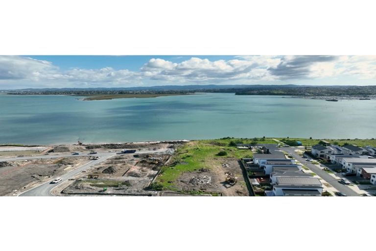 Photo of property in 12 Scott Road, Hobsonville, Auckland, 0616