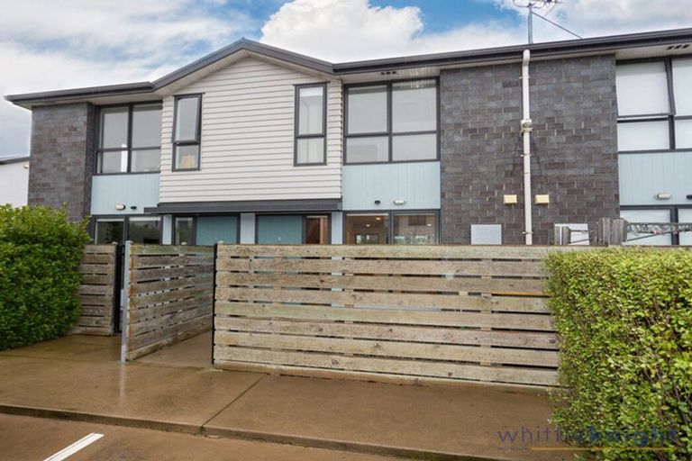 Photo of property in 8/14 Buffon Street, Waltham, Christchurch, 8023