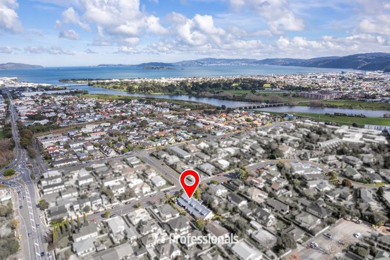 Photo of property in 8b Wai-iti Crescent, Woburn, Lower Hutt, 5010