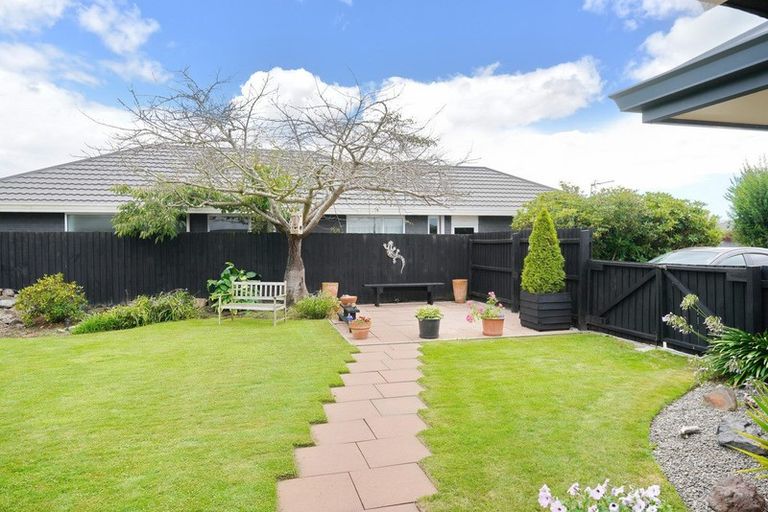 Photo of property in 12 Pearce Place, Kaiapoi, 7630