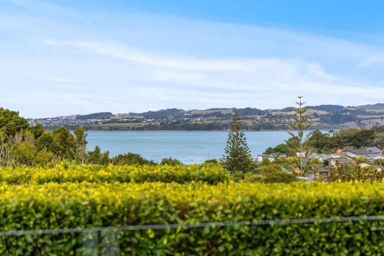 Photo of property in 24 Judkins Crescent, Cockle Bay, Auckland, 2014