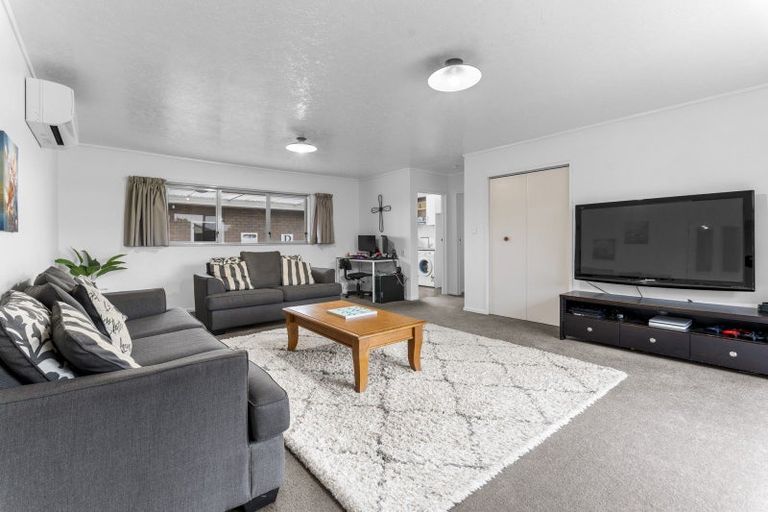 Photo of property in 36 Maire Street, Inglewood, 4330